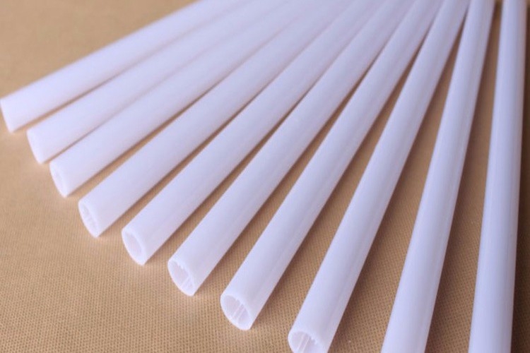 PC廠(chǎng)家直銷(xiāo)選用進(jìn)口原材料擠出高透光率LED燈T8 T10光擴(kuò)散乳白PC管